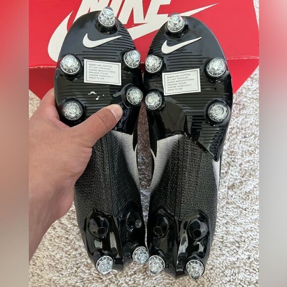 Nike Vapor Edge 360 Elite Flyknit Cleats Black White Detach - Picture 8 of 10